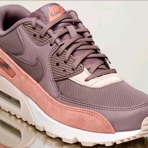 NIKE WMNS AIR MAX 90